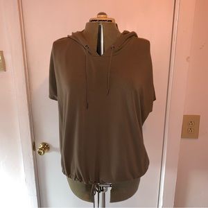 Green/Brown Short Sleeve Hoodie Top